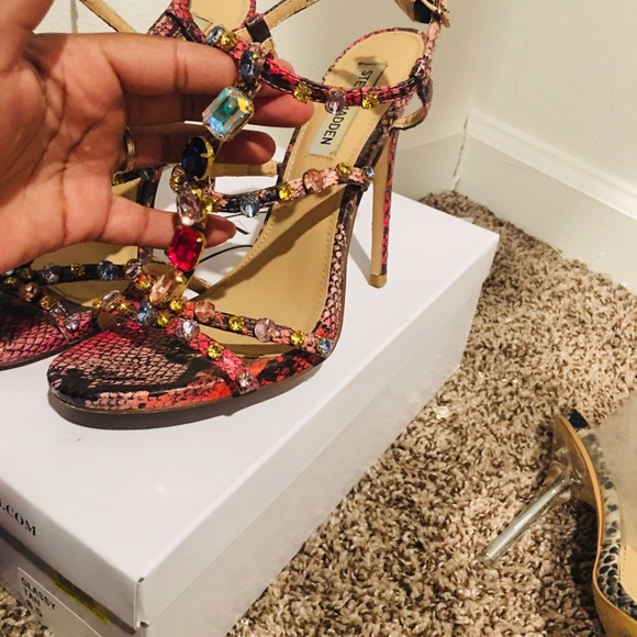 Jeweled heels - Picture 2 of 2